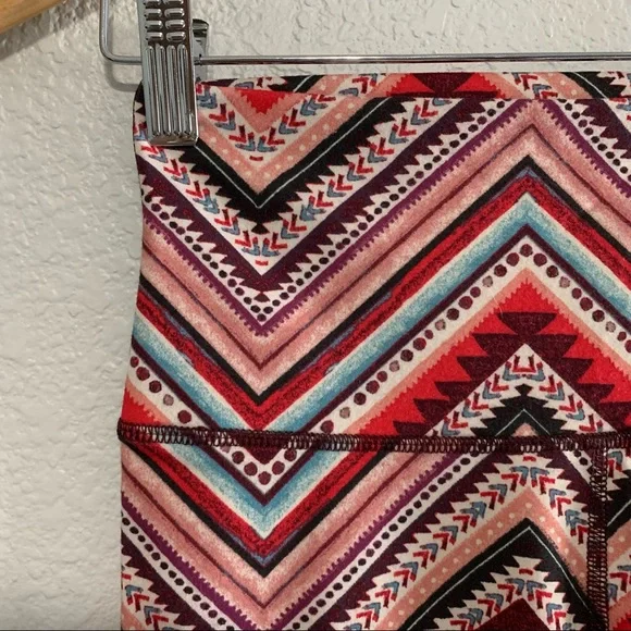 Aerie Chill, Play, Move Chevron Leggings - Picture 3 of 7